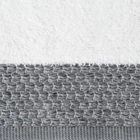Kép 2/4 - lugo-bambusz-jacquard-torolkozo-feher-50-x-90-cm-kozeli-minta