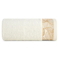 Kép 2/4 - agis-jacquard-torolkozo-kremszin-70-x-140-cm-osszehajtva