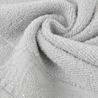 Kép 4/4 - agis-jacquard-torolkozo-ezust-30-x-50-cm-gyurt-anyag