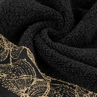 Kép 4/4 - agis-jacquard-torolkozo-fekete-70-x-140-cm-gyurt-anyag