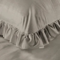 Kép 6/6 - reina23-fodrokkal-diszitett-pamut-szaten-agynemuhuzat-vilagosbarna-220-x-200-cm-70-x-80-cm-2db-hs440043 5
