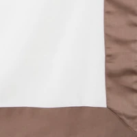 Kép 6/7 - Reina25 pamut-szatén ágyneműhuzat kontrasztos szegéllyel Fehér/kávé 160x200 cm - 70x80 cm 2db