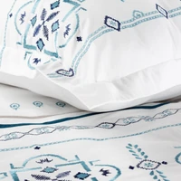 Kép 3/8 - 9a-himzett-pamut-szaten-agynemuhuzat-feher-160-x-200-cm-70-x-80-cm-2db-hs449104 7