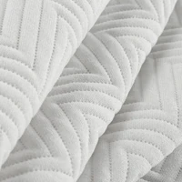 Kép 6/6 - len3-vaszon-szerkezetu-preselt-mintas-agytakaro-feher-200-x-220-cm-hs453038 5