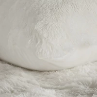 Kép 2/8 - tiffany-meleg-es-puha-szorme-hatasu-agynemuhuzat-kremszin-220-x-200-cm-70-x-80-cm-2db-hs453143 6