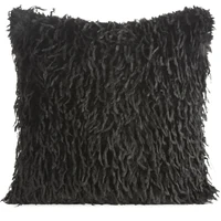 Kép 1/2 - Adore szőrme hatású párnahuzat Fekete 45x45 cm