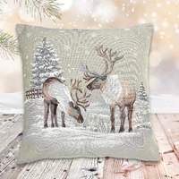 Kép 1/4 - Alpesi csendélet párnahuzat 2 rénszarvasos ezüst lurex 45x45 cm