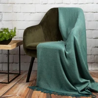 Kép 2/6 - Apró mintás akril takaró rojtokkal Menta 130x170 cm 1
