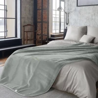 Kép 3/7 - Clara1 Pierre Cardin takaró Ezüst 160x220 cm - 700 cm 1