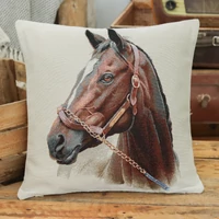 Kép 5/7 - Lovas pej párnahuzat 45x45 cm 3