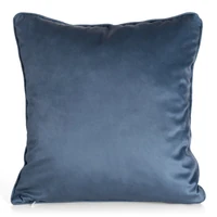 Kép 2/3 - Velvet202 bársony párnahuzat Világoskék 45x45 cm 1