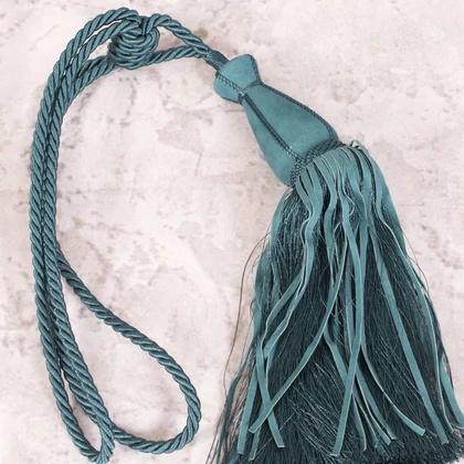 alisa-egy-bojtos-fuggonyelkoto-sotet-turkiz-80-cm