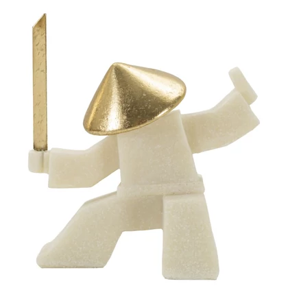 Samurai oda figura a quarztból fehér/arany 17x7,5x18,5 cm