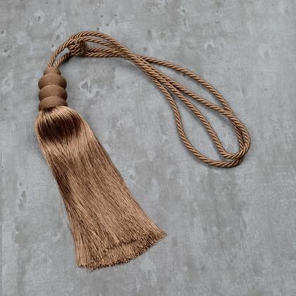 daga-egy-bojtos-fuggonyelkoto-hs386854