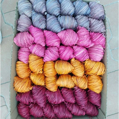 RAPHIA - Természetes raffia kötöző 50g színes