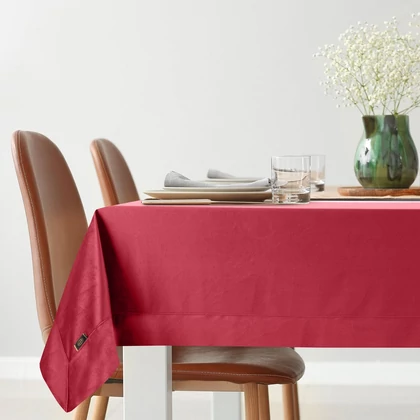 egyszinu-barsony-asztalterito-bordo-145-x-220-cm