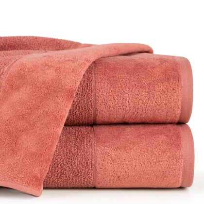 lucy-velur-torolkozo-marsala-70-x-140-cm