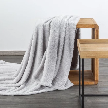 lori-puha-bolyhos-karosszek-takaro-ezust-70-x-160-cm-hs452268
