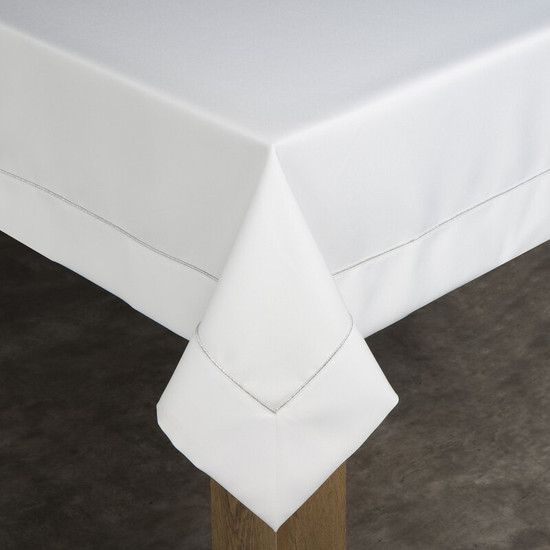 Karin asztalterítő Fehér/ezüst 140x180 cm Karin asztalterítő Fehér/ezüst 140x180 cm