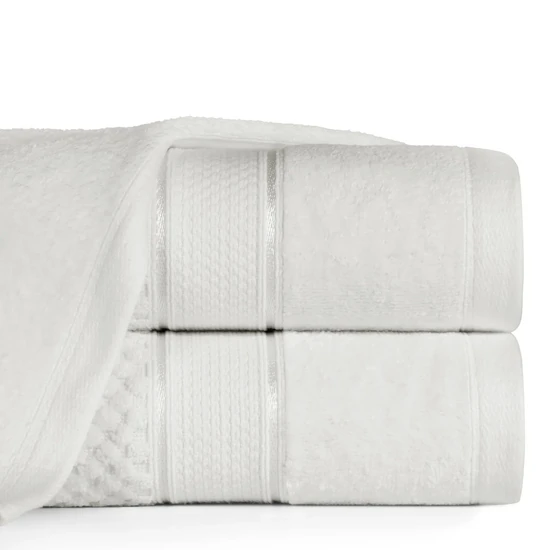 jessi-velur-torolkozo-feher-30-x-50-cm