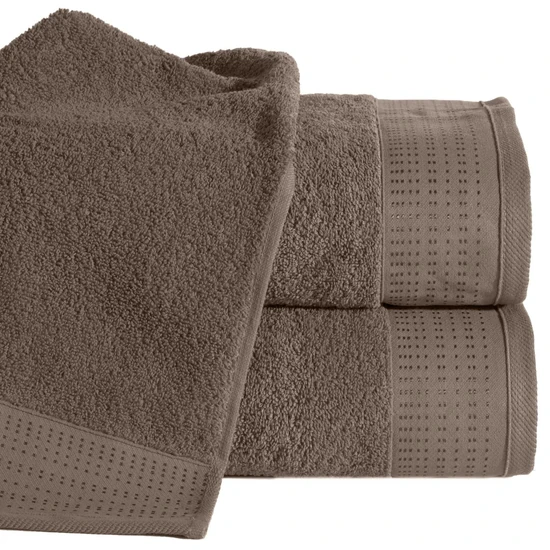 stella-diva-torolkozo-barna-50-x-90-cm