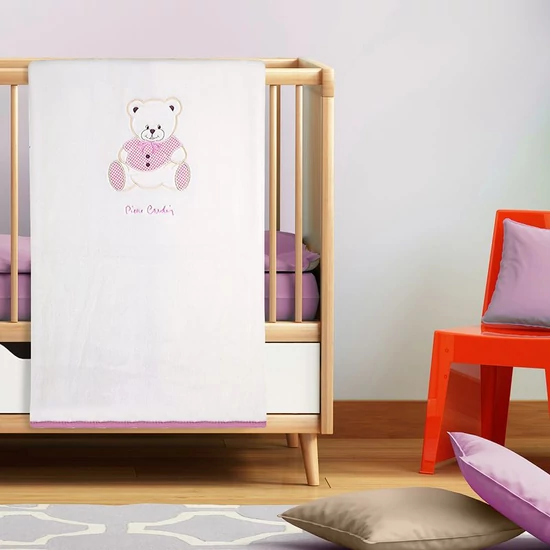 baby2-macis-pierre-cardin-takaro-feher-rozsaszin-110-x-140-cm-600-g-m2-hs18601