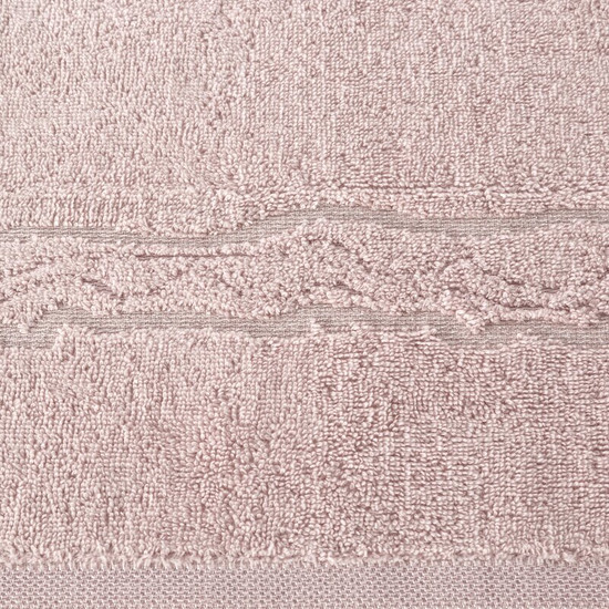 Karin pamut törölköző fényes cérnával szőtt díszítéssel Púder rózsaszín 70x140 cm Karin pamut törölköző fényes cérnával szőtt díszítéssel Púder rózsaszín 70x140 cm
