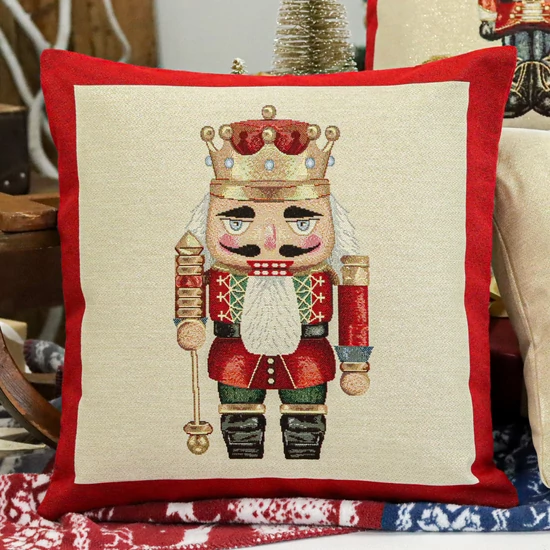 Gobelin párnahuzat diótörős arany koronás arany lurex 45x45 cm
