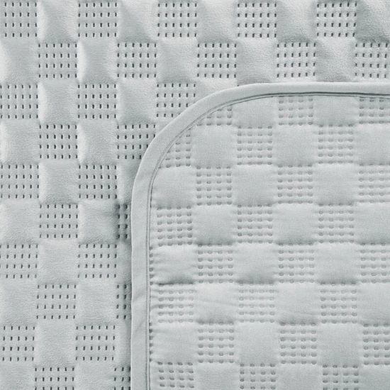 Sofia4 bársony ágytakaró Ezüst 170 x 210 cm Sofia4 bársony ágytakaró Ezüst 170 x 210 cm
