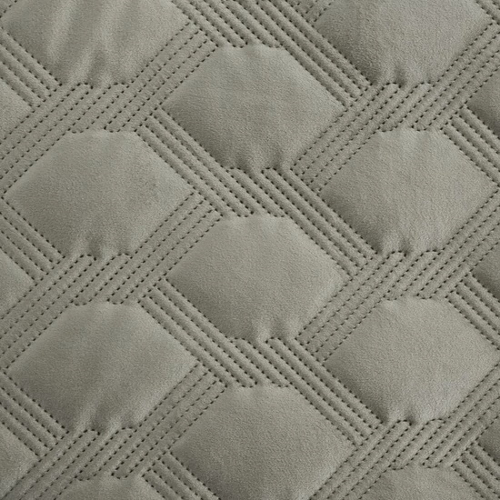 Sofia5 bársony ágytakaró Ezüst 170x210 cm Sofia5 bársony ágytakaró Ezüst 170x210 cm